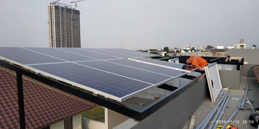 Pemasangan Panel Surya (Soalr Panel) Di Kembangan, Jakarta Barat