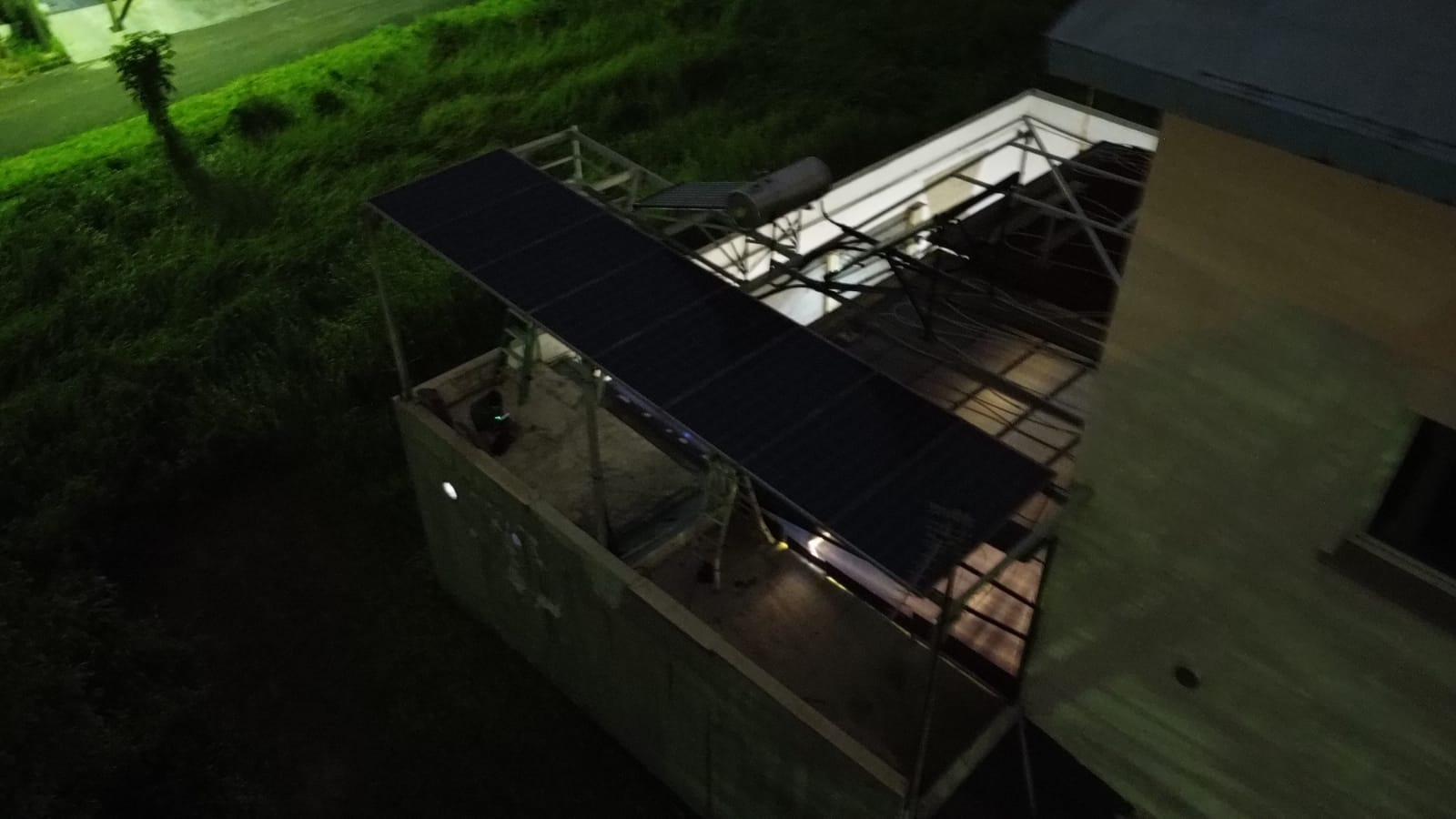 Pemasangan panel surya di cikarang, Bekasi